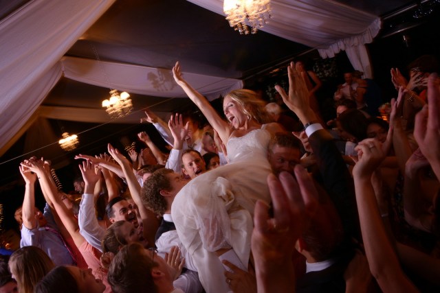 "Sweet Caroline... ba - ba - ba..."